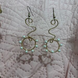 Elegant Gold and Pearl Hoop Earrings